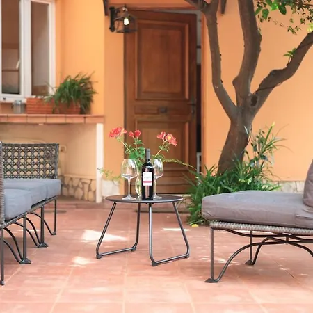 Διαμέρισμα Val De Menton, 3 Pieces Atypique, Jardin Et Terrasse A 7 Minutes A Pied Du Centre *